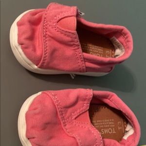 Toms infants size 3